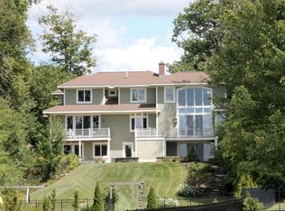 3999 Reeds Lake Blvd SE, Grand Rapids, MI 49506