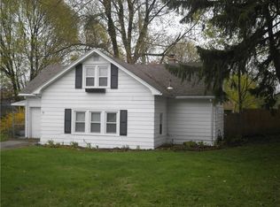 37 Woodrow Ave, Irondequoit, NY 14609