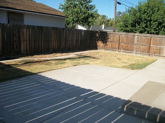 2nd image of 463 Pioneer Dr