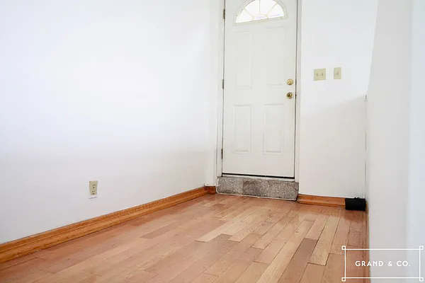 Rented by Grand & Co. | media 18