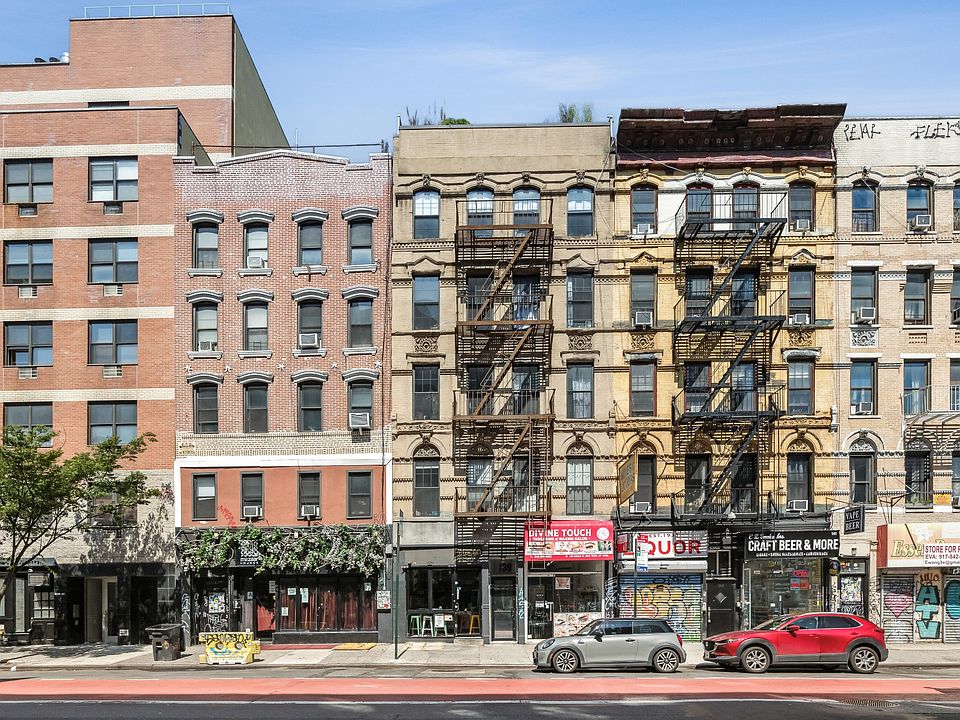 1st image of 139 Essex St APT 14