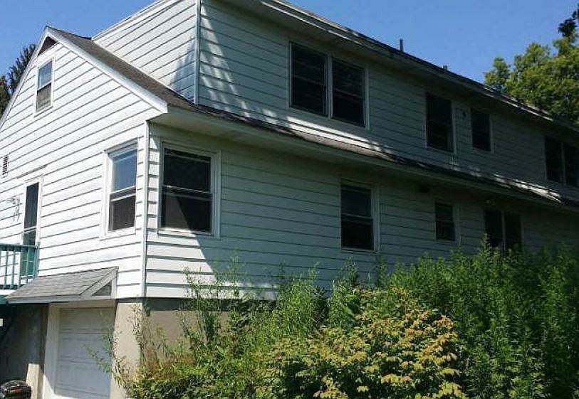 2nd image of 35 Coolidge Rd