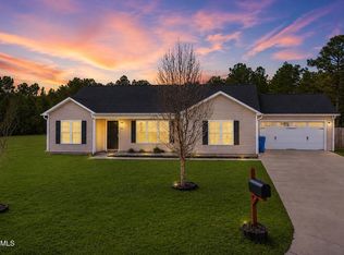603 Cherry Blossom Ln, Richlands, NC 28574