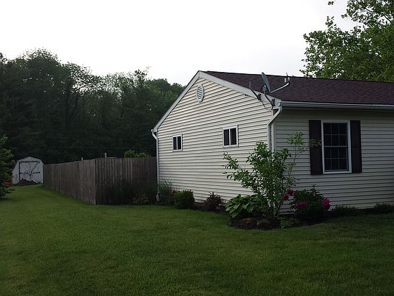 2nd image of 2962 Jerome Dr
