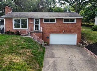 3728 Edgehill Cir NW, Canton, OH