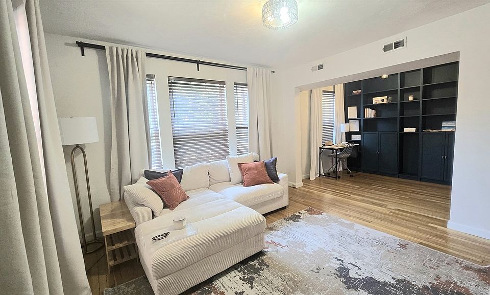 1st image of 407 Washington St APT 2