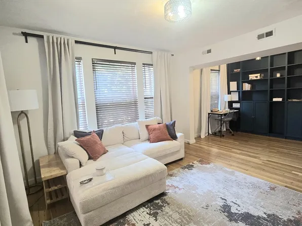 407 Washington St APT 2, Dorchester, MA 02124