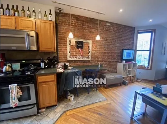 Rented by Mason Group LLC | media 14
