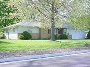 415 N Public Rd, Shell Rock, IA 50670