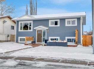 107 W Park Rd, Strathmore, AB T1P1H7