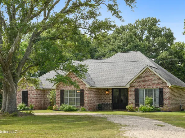 16 Preacher Hill Rd, Picayune, MS 39466