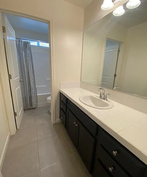884 Fir St W — Photo 17