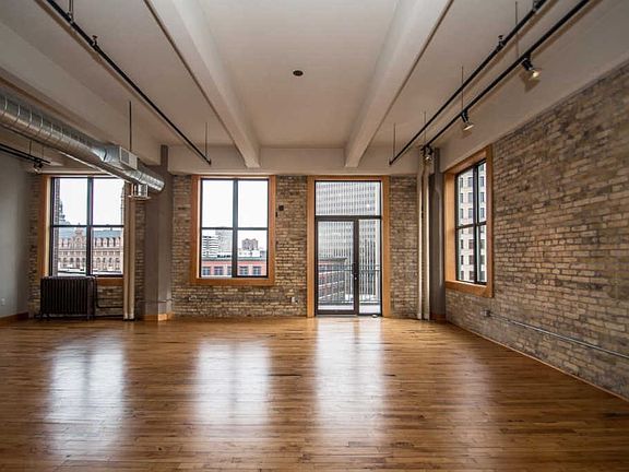 2nd image of 730 N Plankinton Ave #8