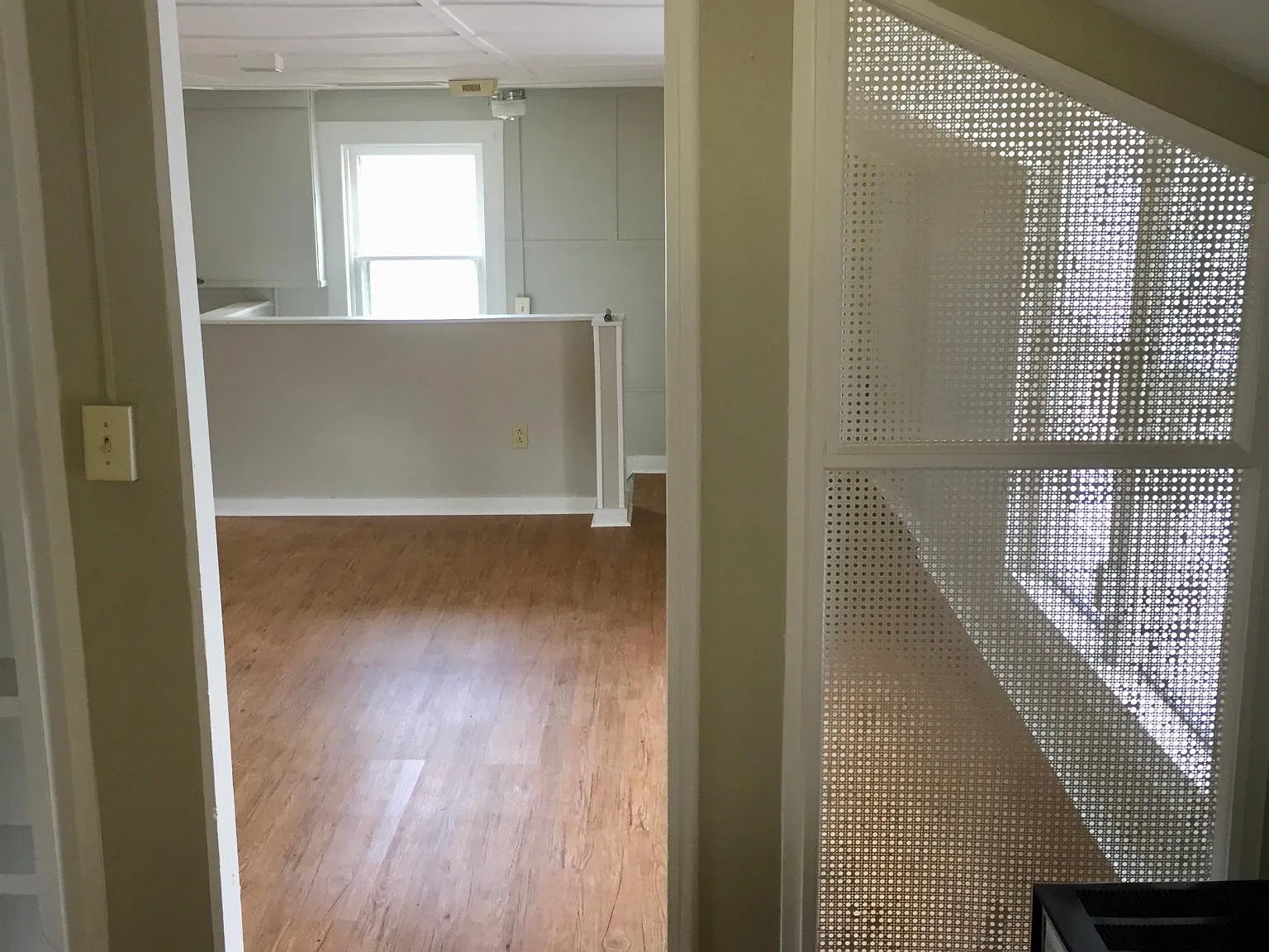 409 N George St — Photo 1