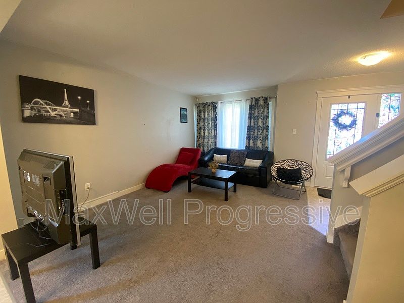 Edmonton Townhouse for rent - 3 Bedrooms — photo 14