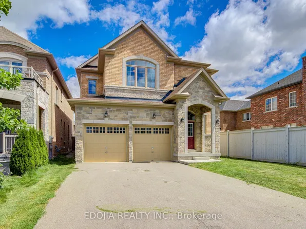 226 Gibson Cir, Bradford West Gwillimbury, ON L3Z 0X1