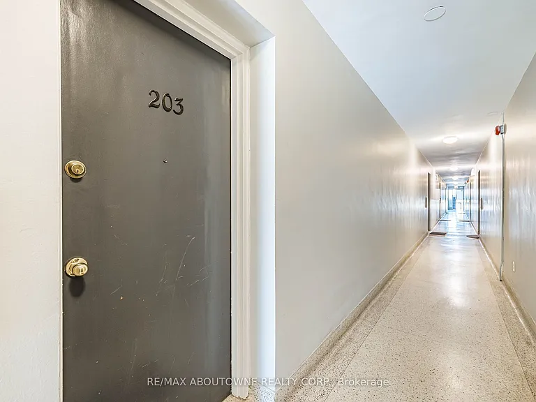 57 Mericourt Rd #203 — Photo 8