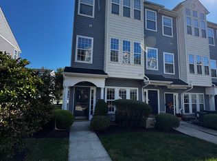 17 Turtle Ct, Delanco, NJ 08075