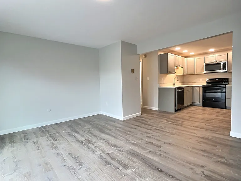 76 Spring St #301 — Photo 5