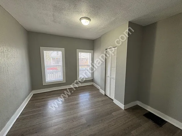 Building Photo - 309 W Williams St #1
