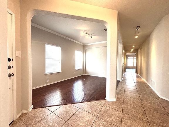 5th image of 26219 Lost Creek Way