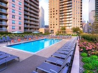 545 N Dearborn St APT 2504, Chicago, IL 60654