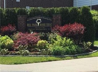 22415 Manor Rd #1, Bellerose Manor, NY 11427