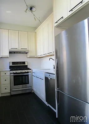 Rented by Miron Properties | media 32