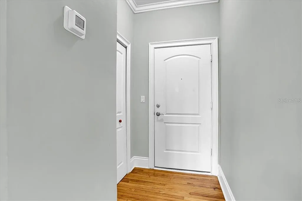 1 bed, 1.0 bath, 528 sqft, $1,750 — Photo 3