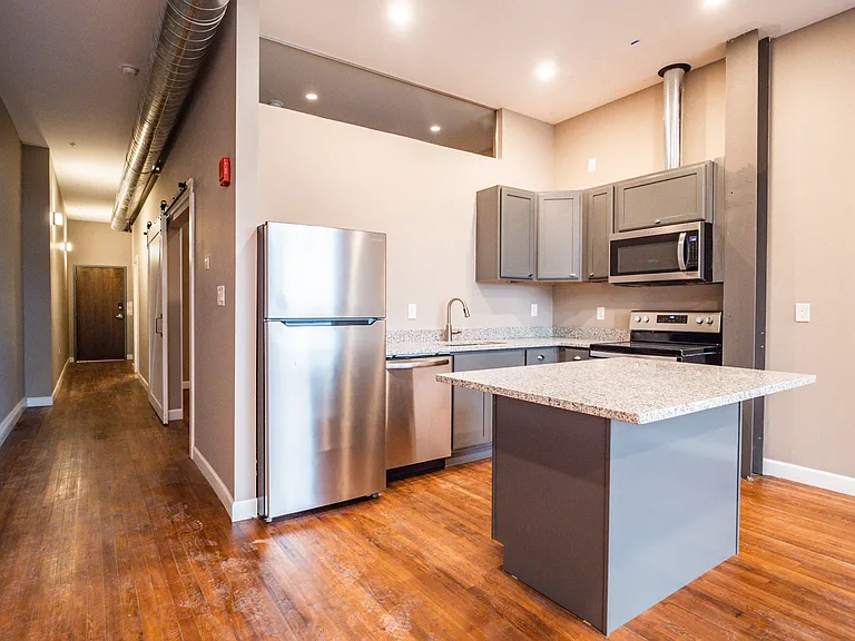 3800 Euclid Ave #109 — Photo 8