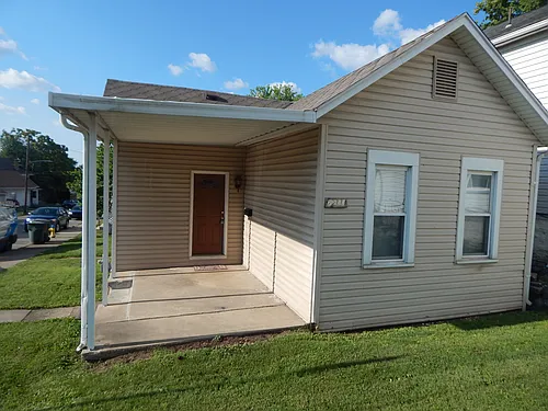 2200 Wayne Ave Photo 1