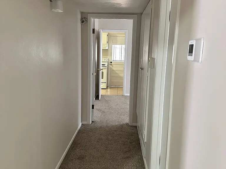 409 Garcia St NE — Photo 4