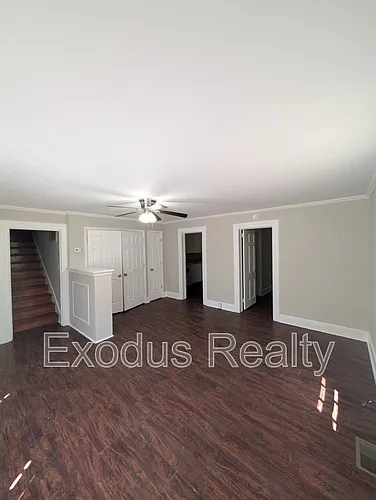 312 Bracken St #A Photo 1