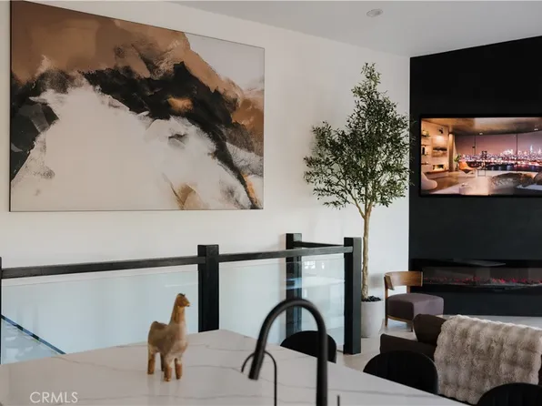 212 Mann Dr, Big Bear City, CA 92314