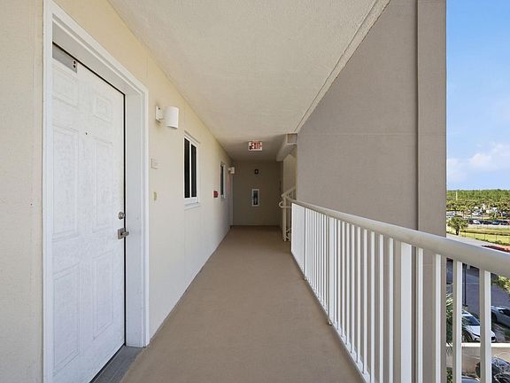 4th image of 13575 Sandy Key Dr Unit 537