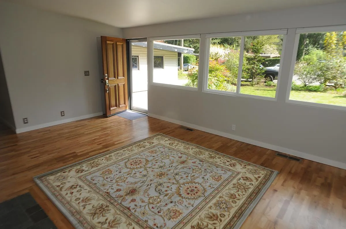 3 bed, 1500 sqft, $3,400 — Photo 1