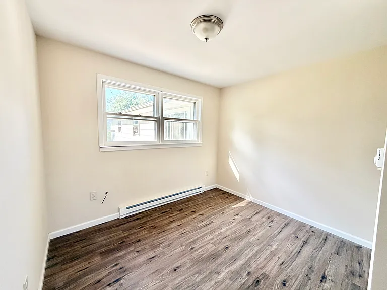 123 Jericho Rd — Photo 2