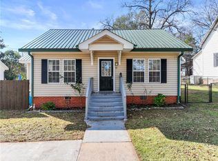 81 Hood St, Commerce, GA 30529