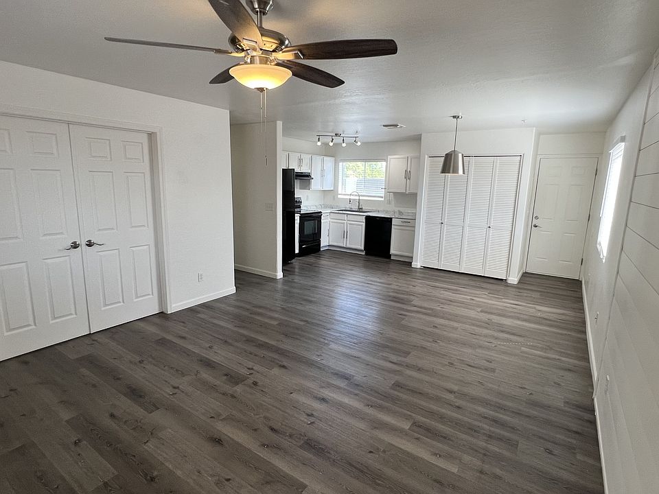 Neutral color pallet lets you make this space your own!
