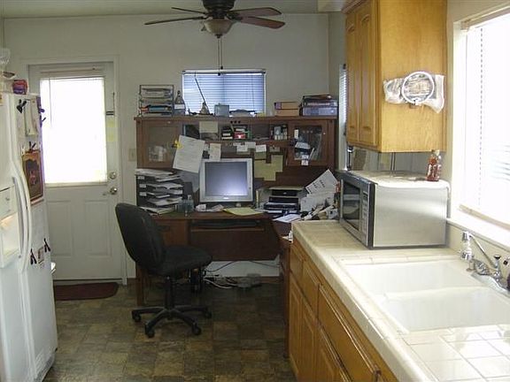 Kitchen with eating area