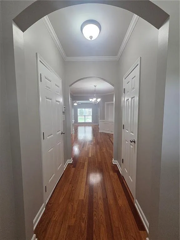 2 bed, 2.5 bath, 1798 sqft, $2,100 — Photo 2
