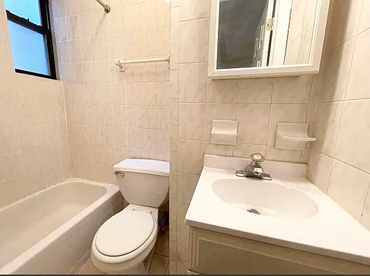Rented by Century 21 Premier  | media 5