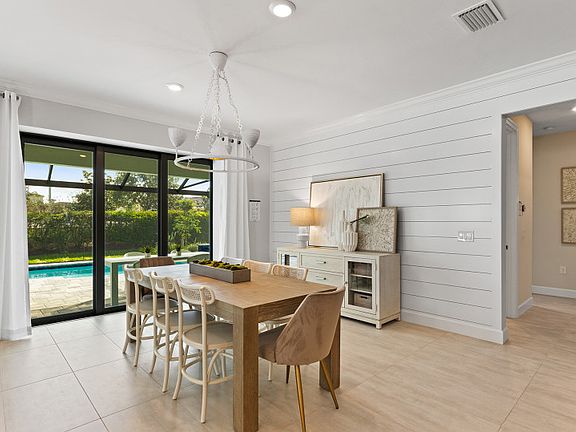 Cafe space with optional sliding glass door for indoor outdoor living