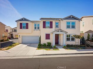950 Helena Rdg, Lake Elsinore, CA 92530