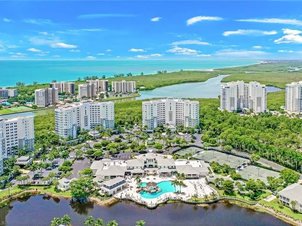 300 Dunes Blvd Ph 5, Naples, FL 34110