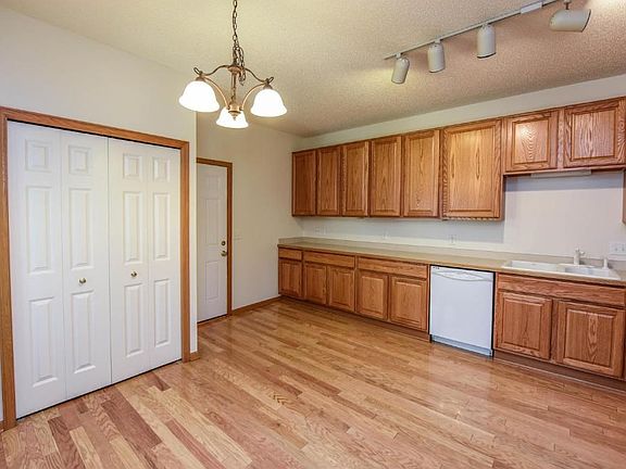 5th image of 20425 Cypress Dr