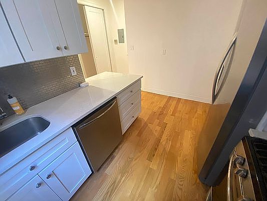 3rd image of 326 Saint Johns Pl #G2