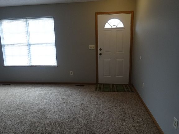 4th image of 748 Good Park Blvd