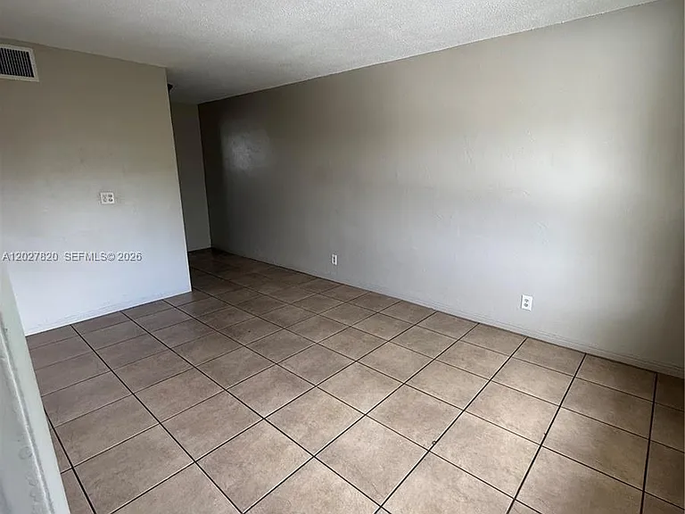 6841 Pembroke Rd #1-5 — Photo 5