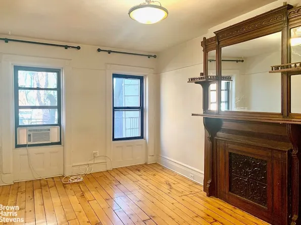 813 President Street image 3 of 13